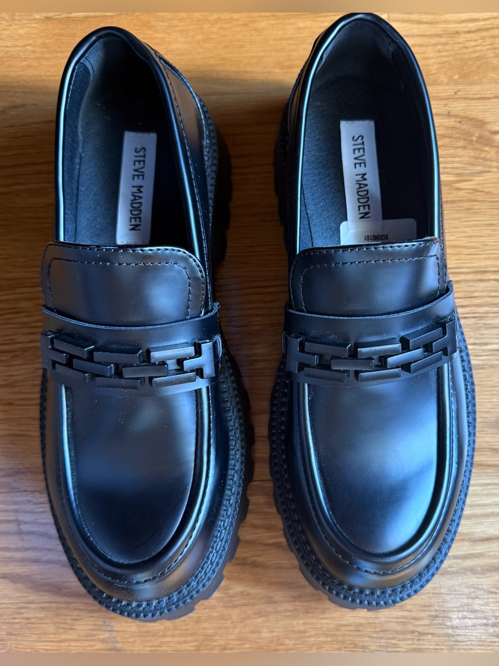 Steve Madden Black Leather Chain-Trim Loafers